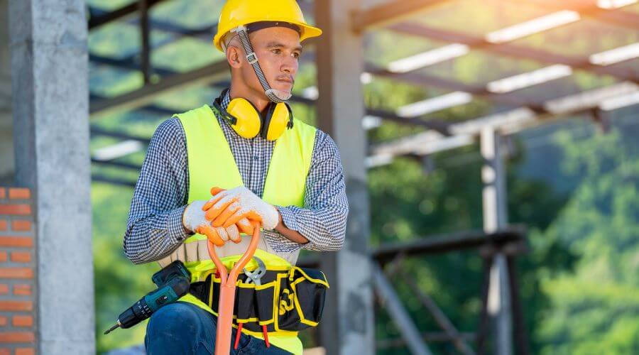 Expert Emergency Roof Repairs services in Derma, MS